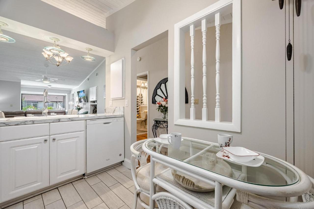 Association, Tennis Courts And Pool, Sleeps 4 - Cinnamon Cove Cozy Condo Fort Myers Zewnętrze zdjęcie