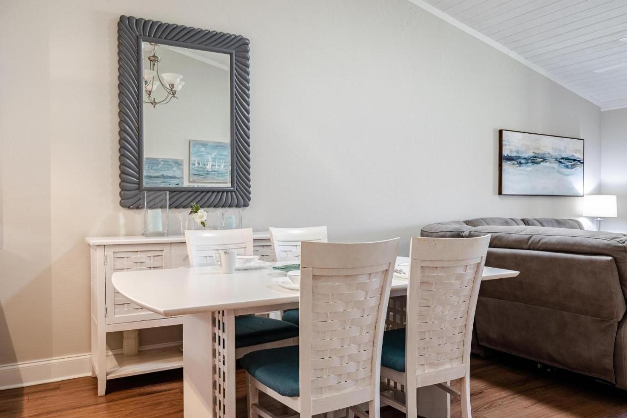 Association, Tennis Courts And Pool, Sleeps 4 - Cinnamon Cove Cozy Condo Fort Myers Zewnętrze zdjęcie